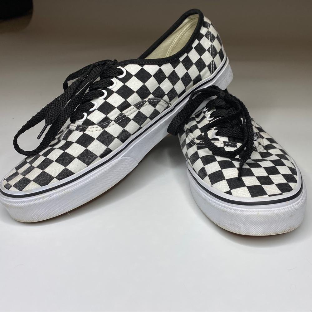 Vans black and white checkered size 10
